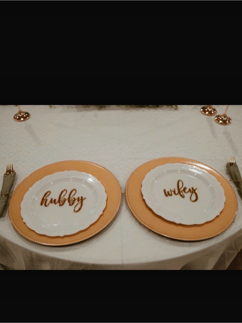 Gold Script 'Hubby' and 'Wifey' Plate Signs - Wedding Table Décor
